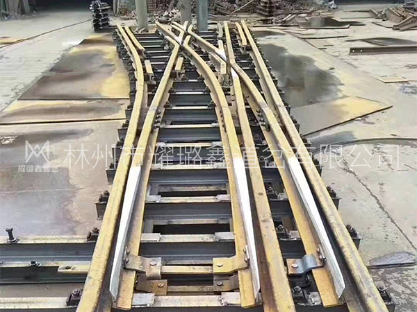 整體渡線道岔